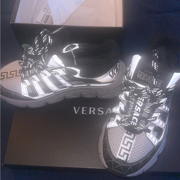 Versace Kids Trigreca low-top sneakers - Picture 4 of 9